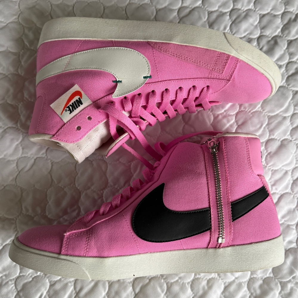 Nike Pink High-Top Sneakers - Picture 4 of 9